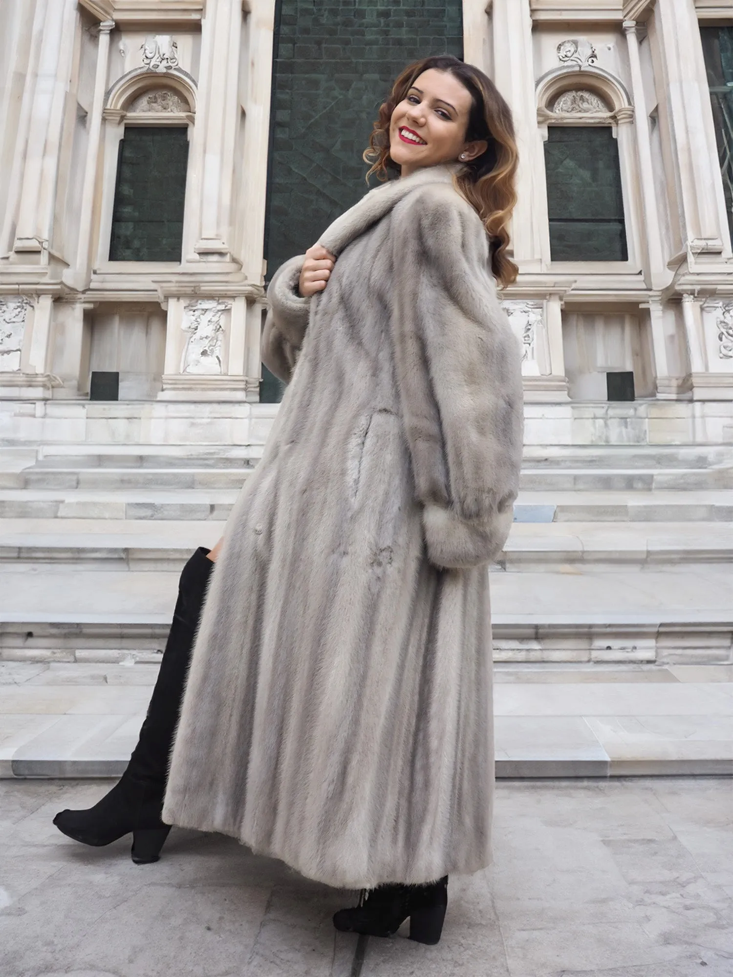 Canadian Sapphire Mink Fur Coat M