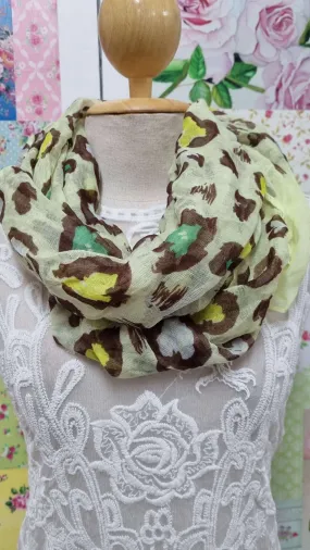 Green Printed Scarf SE044