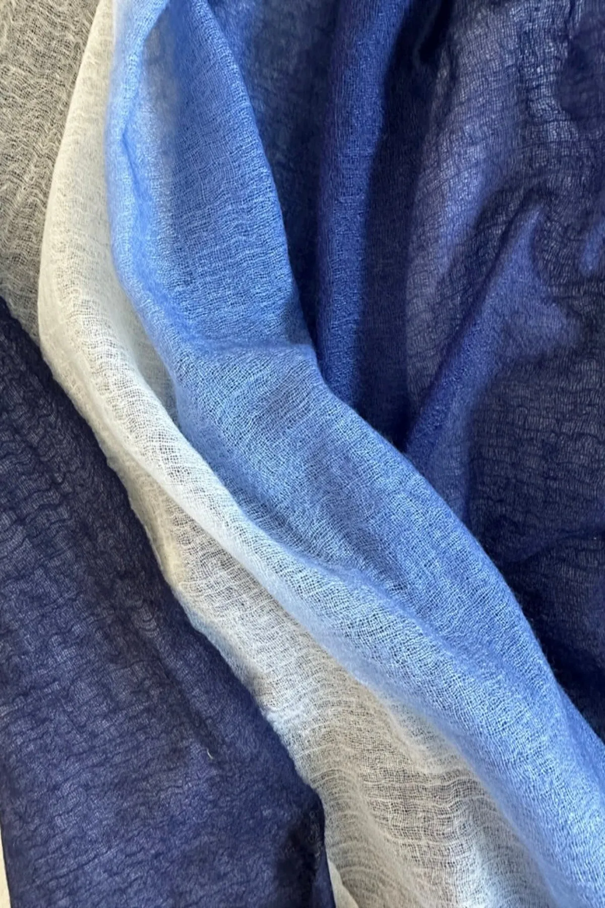 Ombre Navy/White scarf